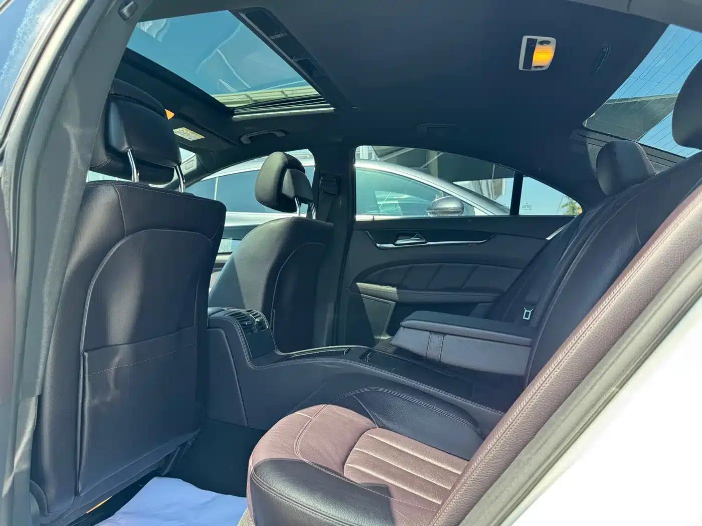 2012 Mercedes-Benz CLS 300 CGI — миниатюра 21