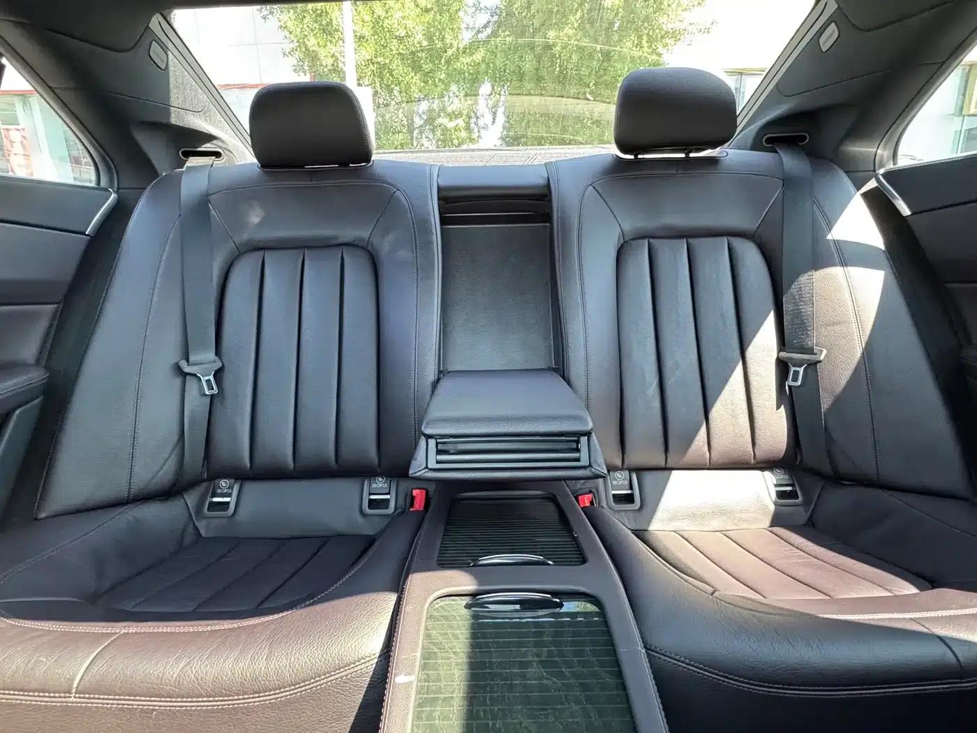 2012 Mercedes-Benz CLS 300 CGI — миниатюра 25
