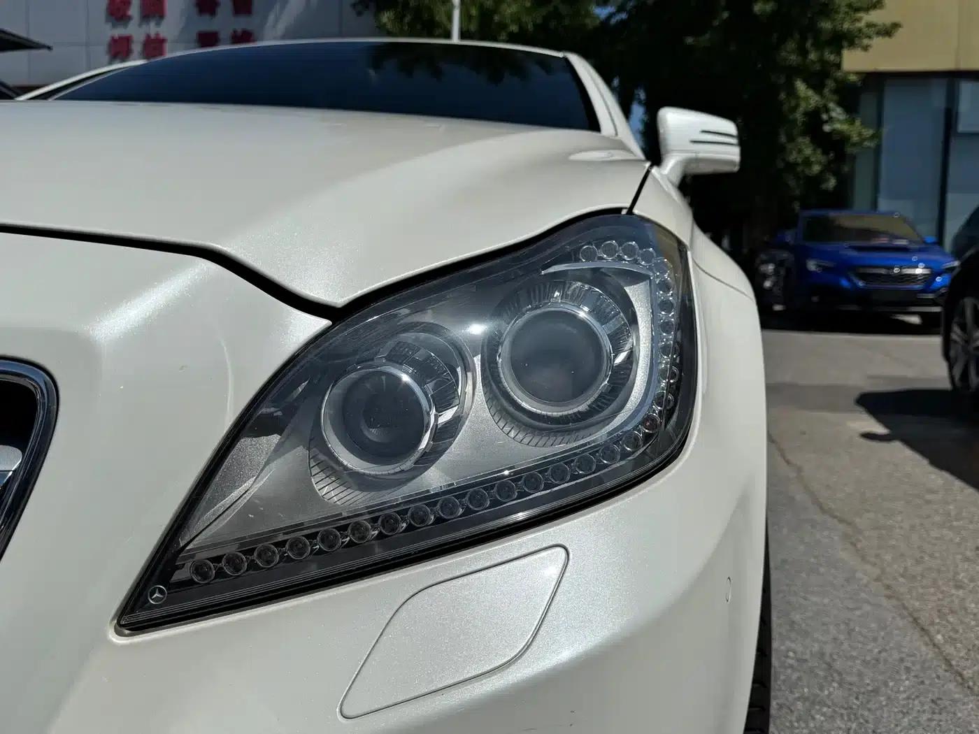 2012 Mercedes-Benz CLS 300 CGI — миниатюра 7