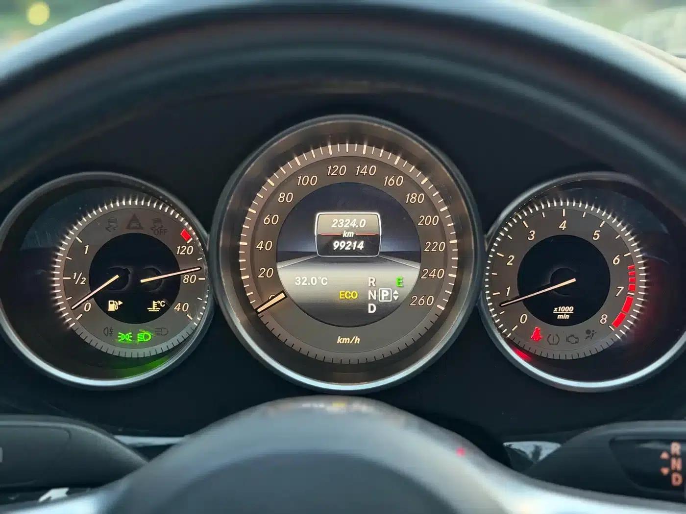 2015 Mercedes-Benz CLS 260 — миниатюра 9