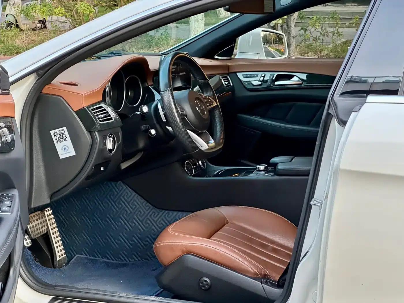 2017 Mercedes-Benz CLS 320 Colorful Edition — миниатюра 8