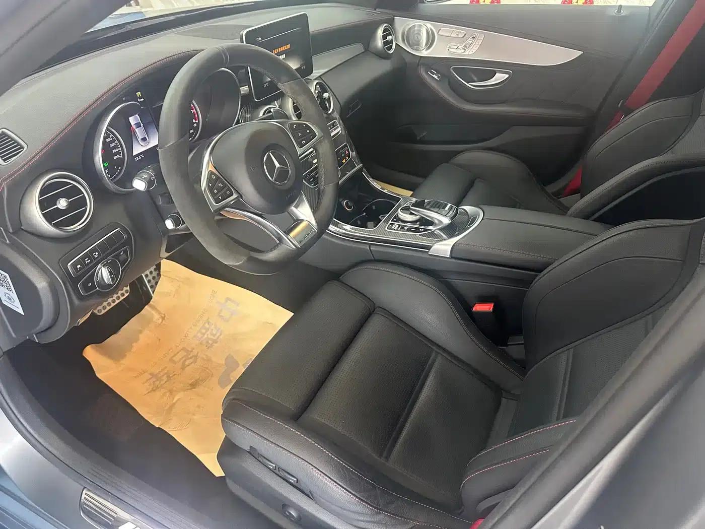 2017 Mercedes-Benz C-Class AMG C 43 4MATIC Special Edition — миниатюра 17