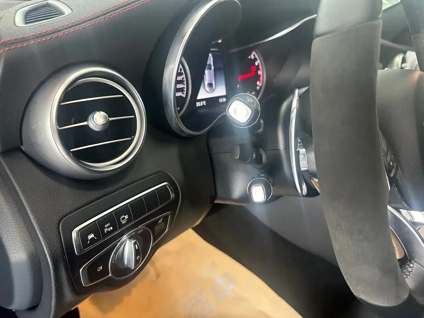 2017 Mercedes-Benz C-Class AMG C 43 4MATIC Special Edition — миниатюра 18