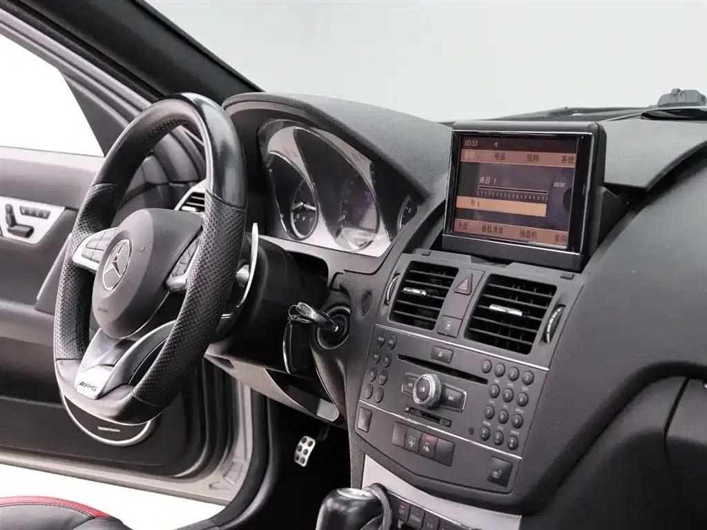 2010 Mercedes-Benz C-Class AMG C 63 Dynamic Enhanced Edition — миниатюра 11
