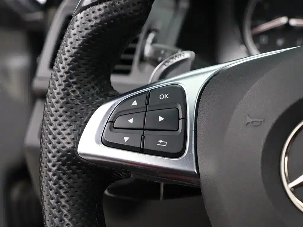 2010 Mercedes-Benz C-Class AMG C 63 Dynamic Enhanced Edition — миниатюра 14