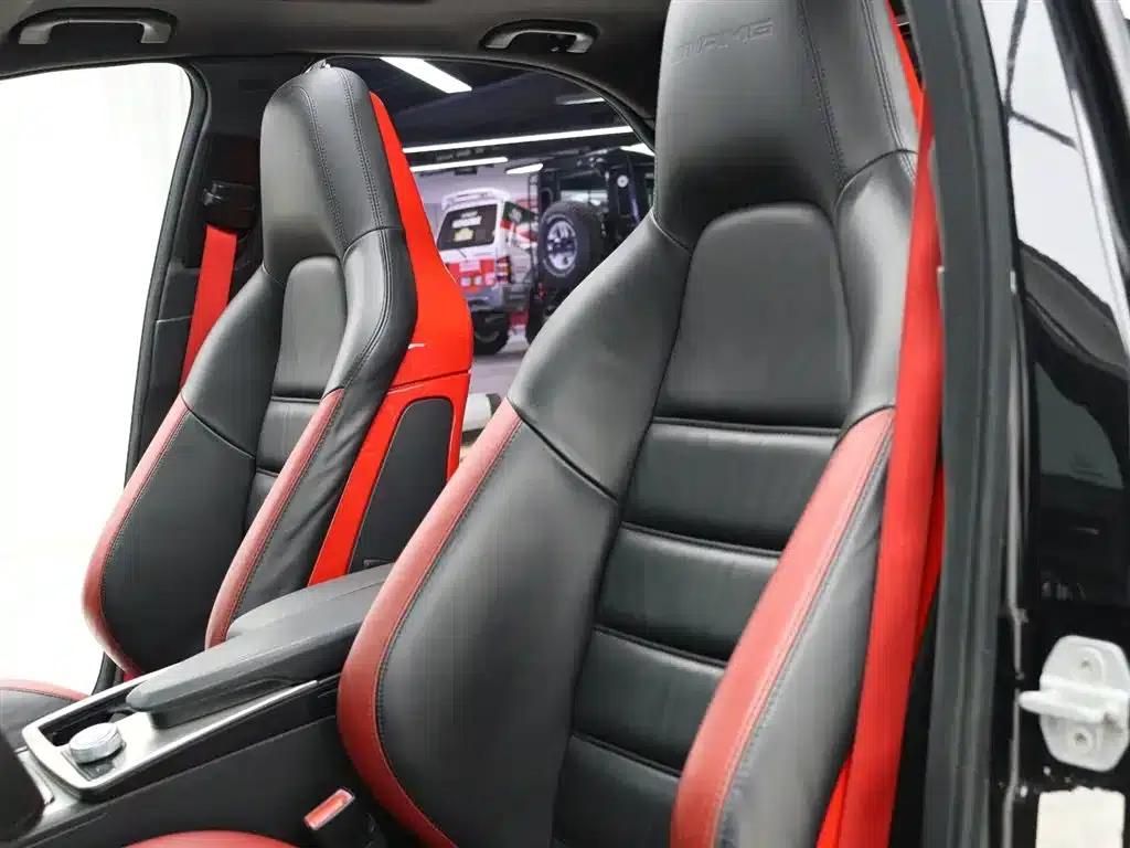 2010 Mercedes-Benz C-Class AMG C 63 Dynamic Enhanced Edition — миниатюра 3