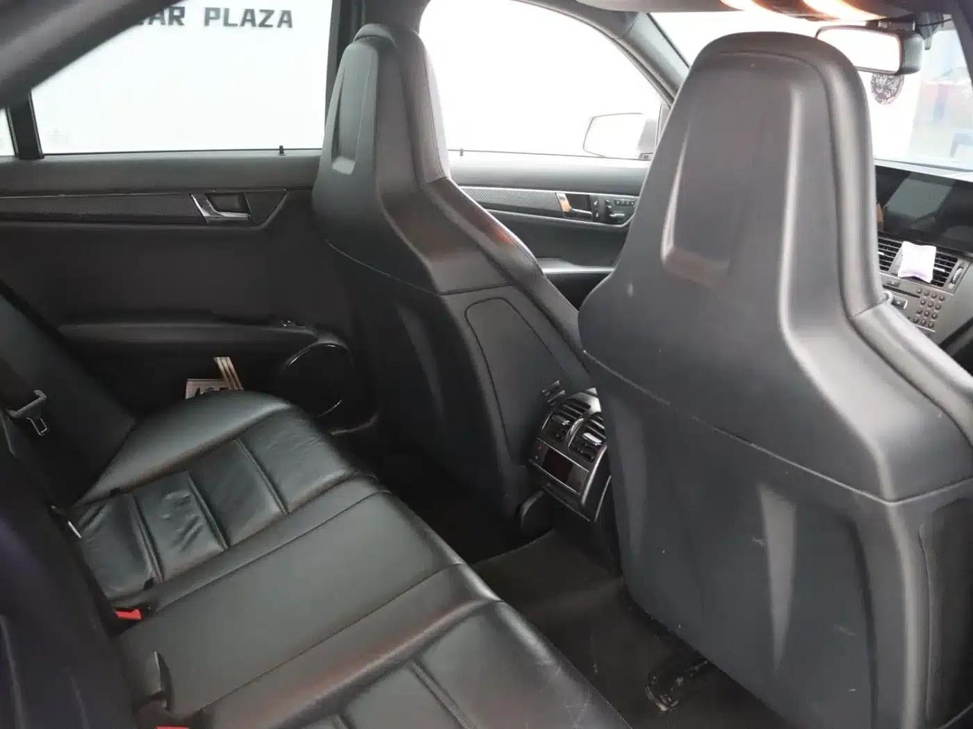 2010 Mercedes-Benz C-Class AMG C 63 Dynamic Enhanced Edition — миниатюра 13