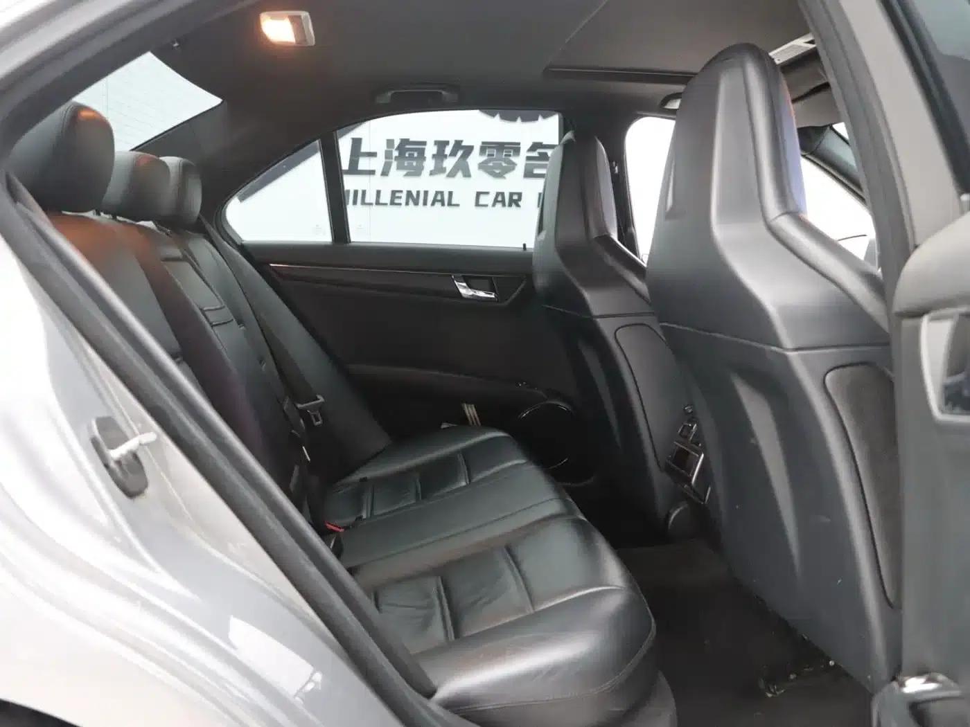 2010 Mercedes-Benz C-Class AMG C 63 Dynamic Enhanced Edition — миниатюра 15