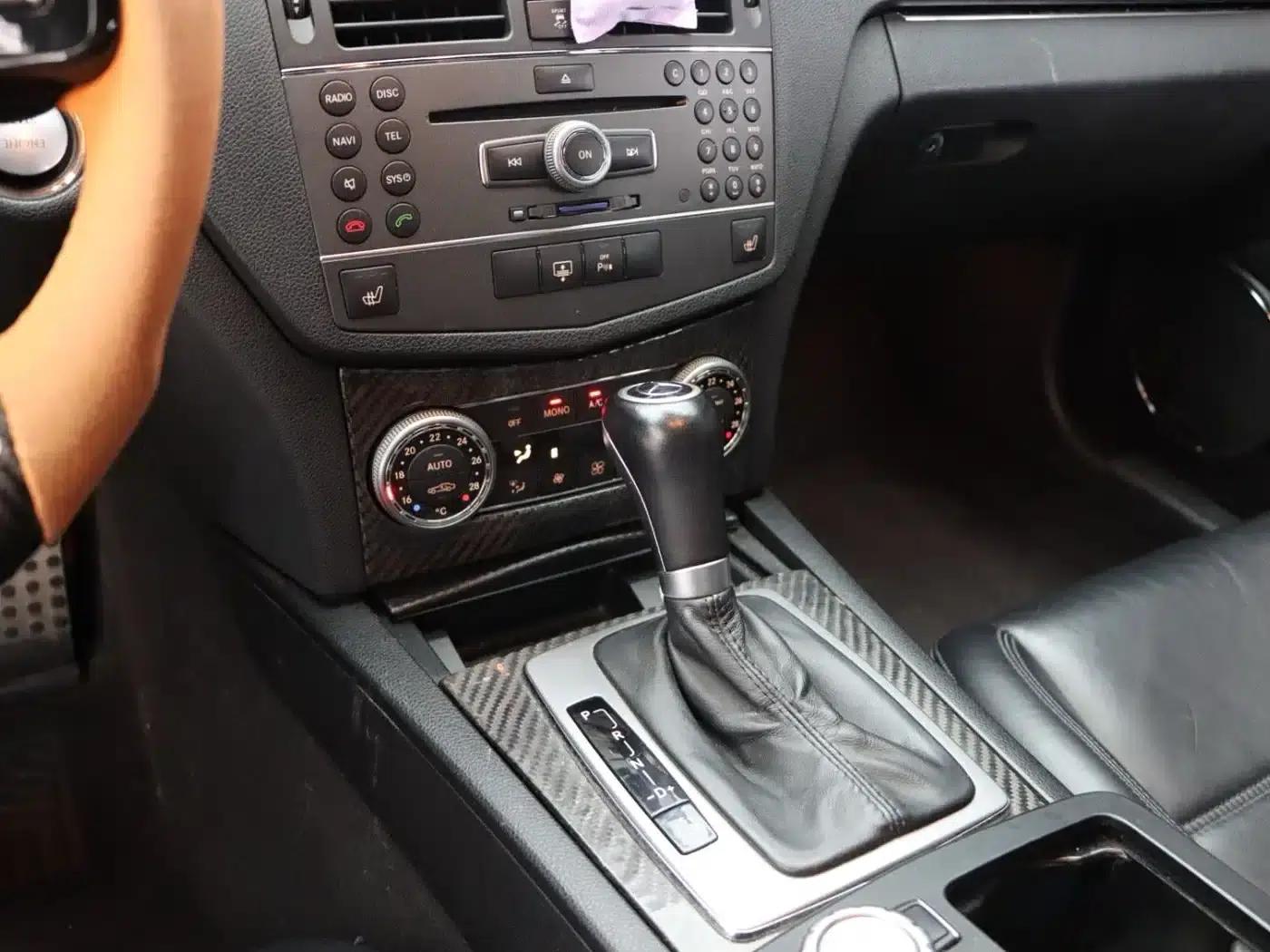 2010 Mercedes-Benz C-Class AMG C 63 Dynamic Enhanced Edition — миниатюра 18