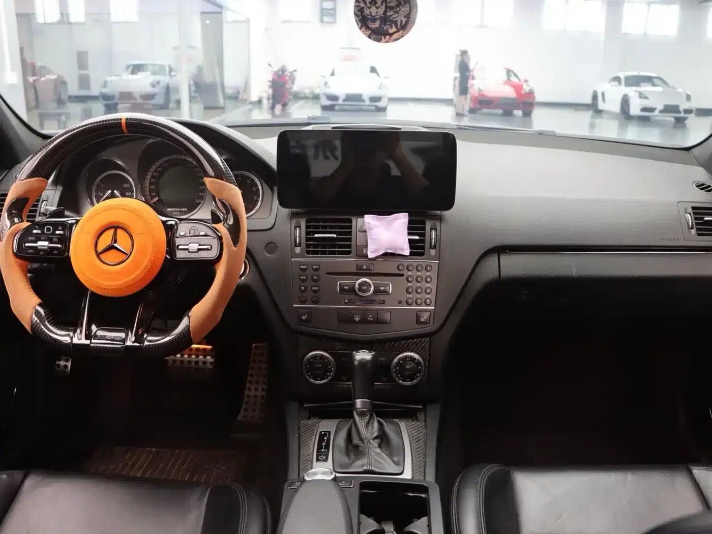 2010 Mercedes-Benz C-Class AMG C 63 Dynamic Enhanced Edition — миниатюра 10