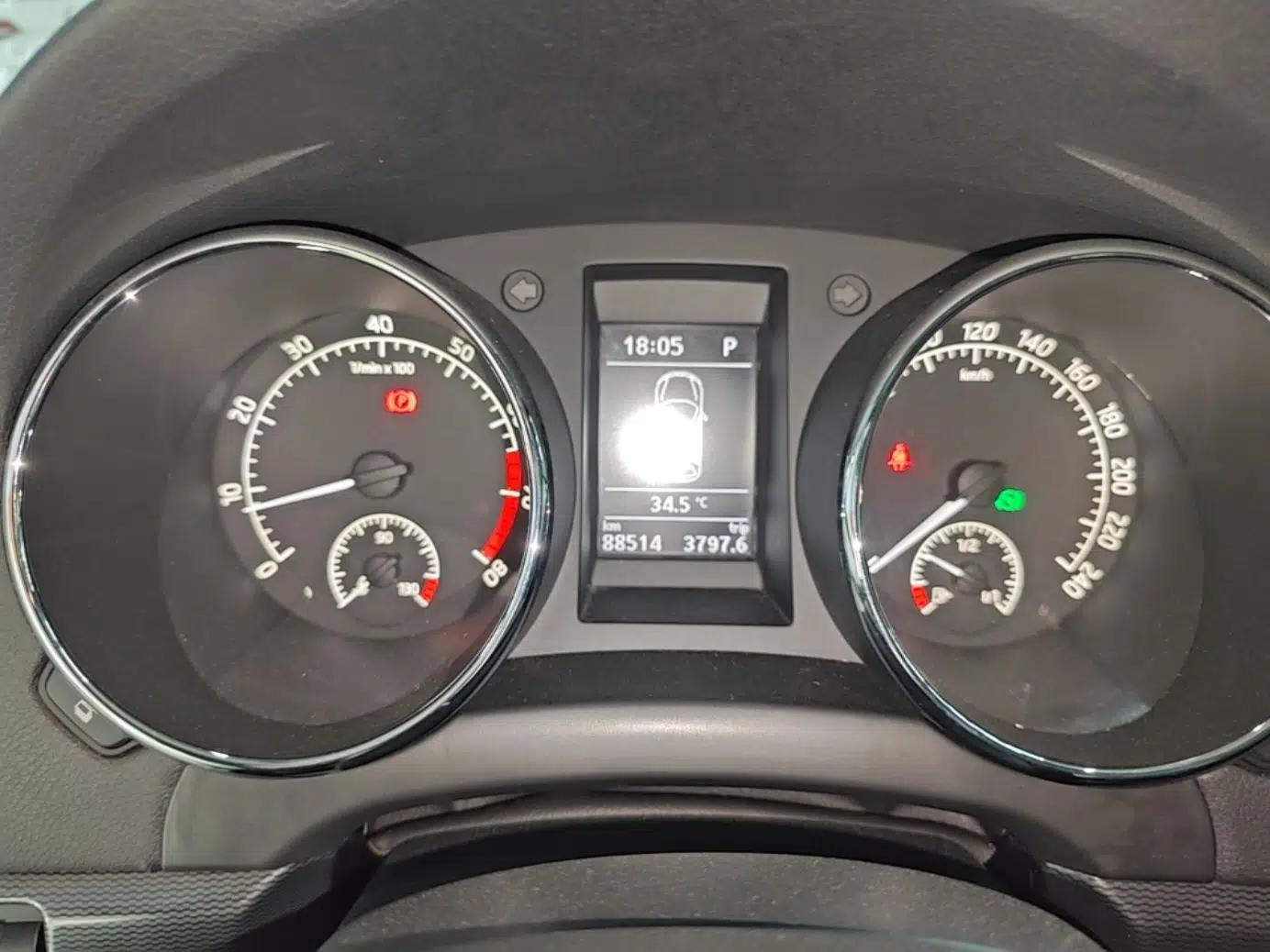 Skoda Yeti 2017 TSI280 DSG Innovation Edition — миниатюра 14