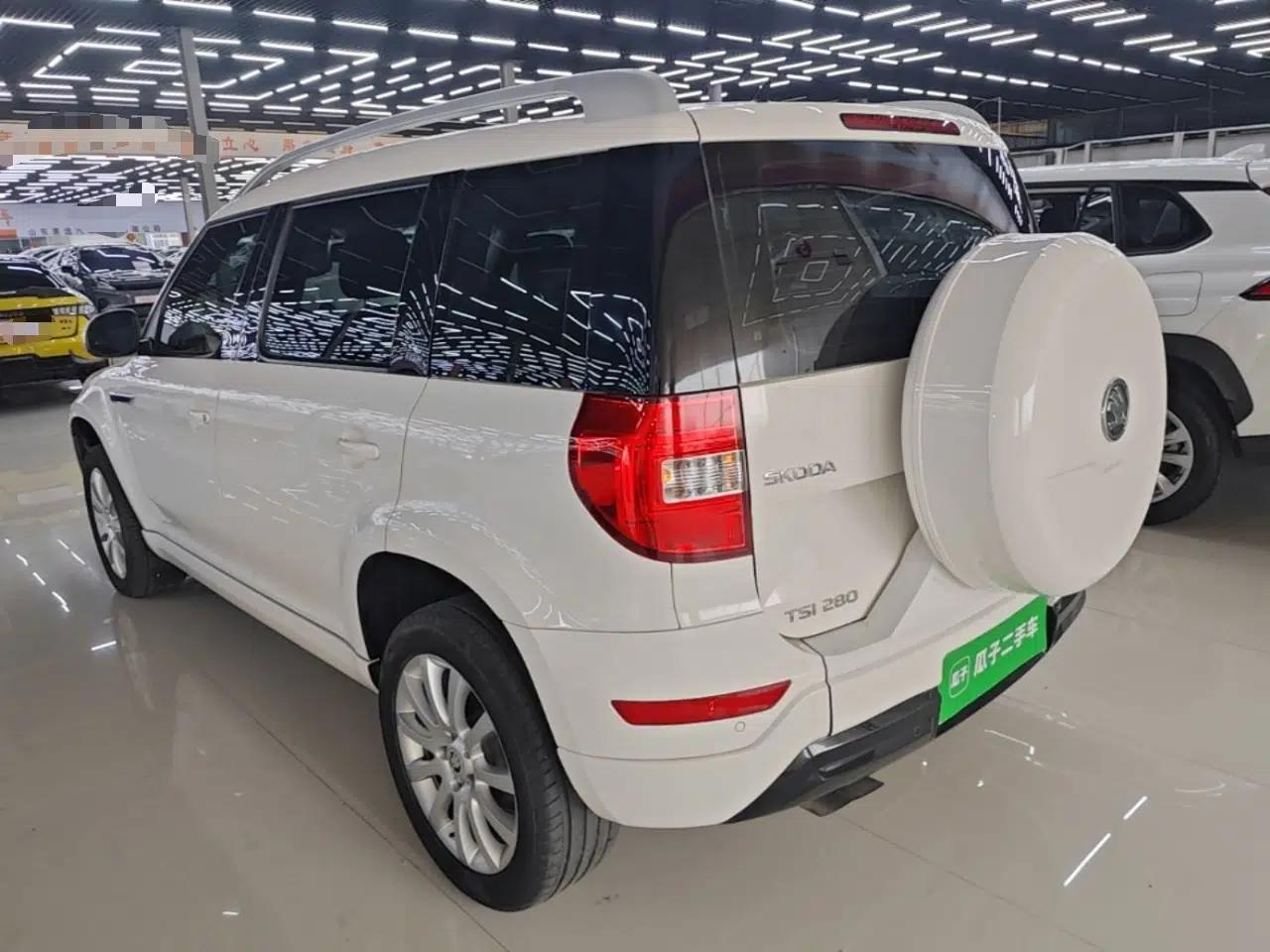 Skoda Yeti 2017 TSI280 DSG Innovation Edition — миниатюра 4