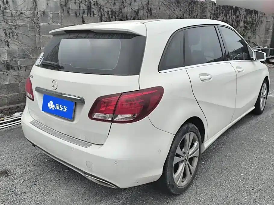 2019 Mercedes-Benz B-Class B 200 Dynamic — миниатюра 3