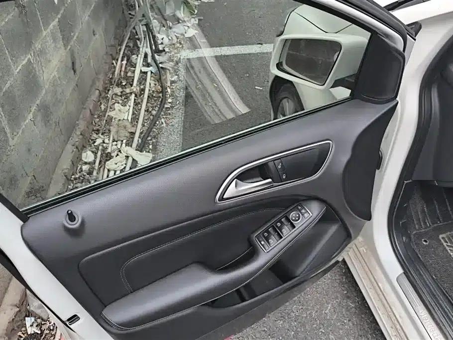 2019 Mercedes-Benz B-Class B 200 Dynamic — миниатюра 7