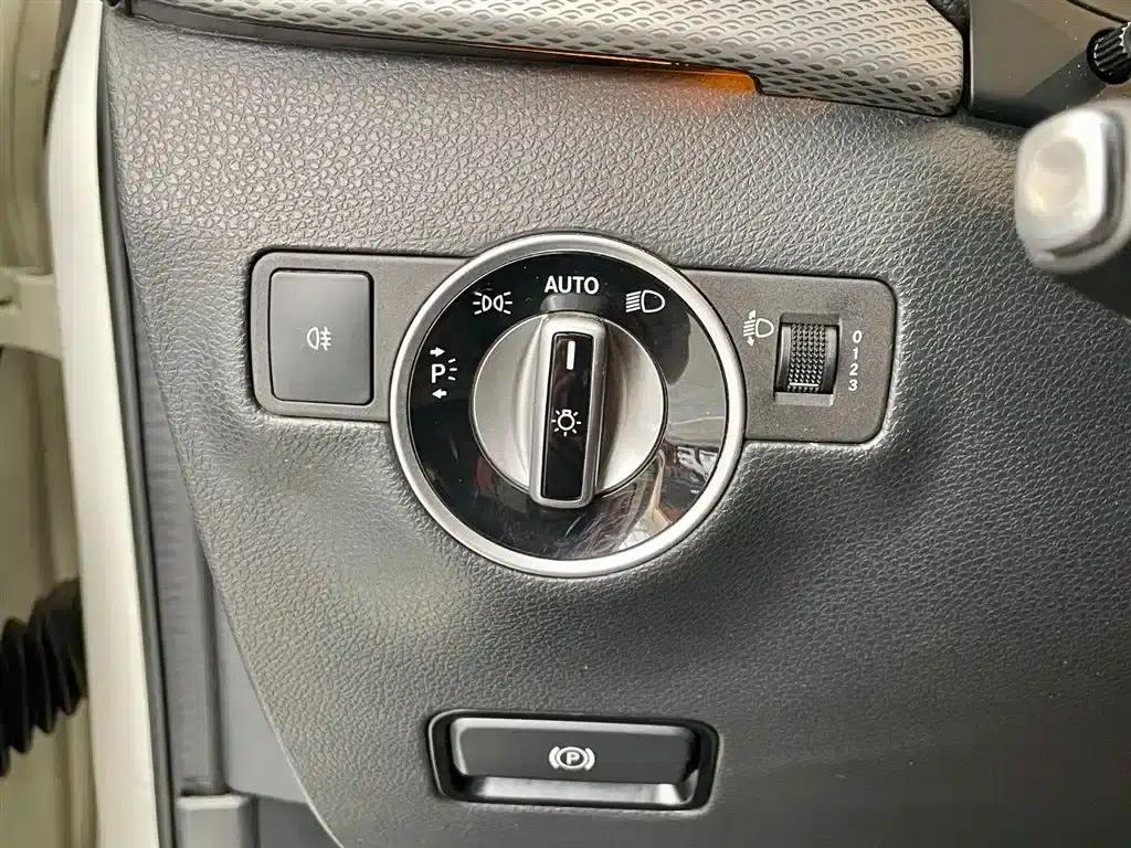 2019 Mercedes-Benz B-Class B 200 Dynamic — миниатюра 18