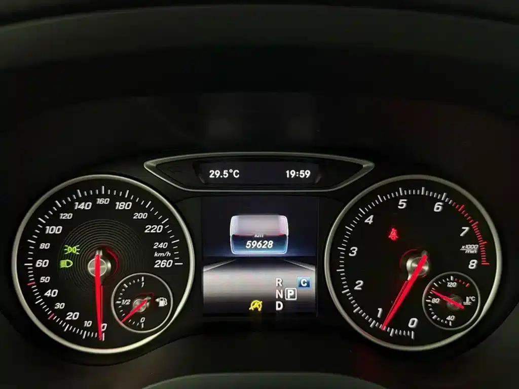 2017 Mercedes-Benz B-Class B 200 Dynamic — миниатюра 12