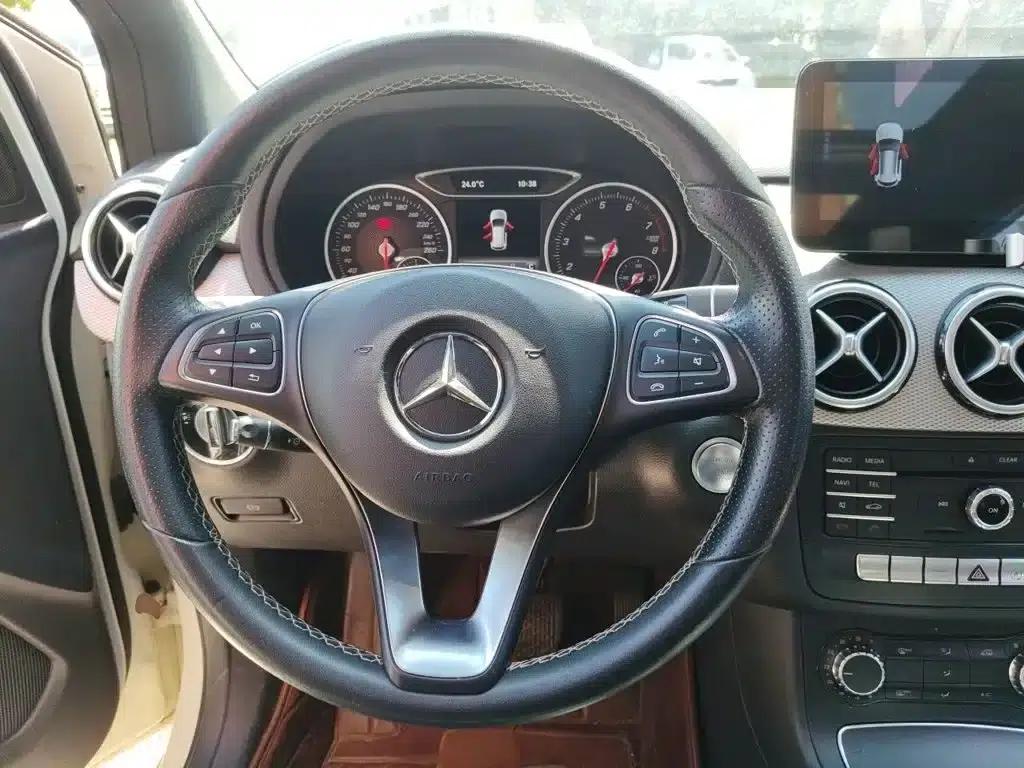 2017 Mercedes-Benz B-Class B 200 Dynamic — миниатюра 3