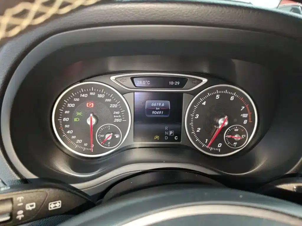 2015 Mercedes-Benz B-Class B 200 Dynamic — миниатюра 12