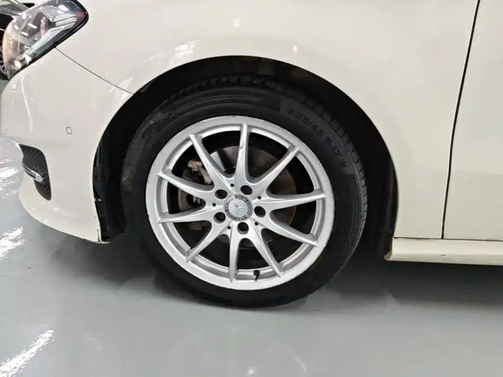 2015 Mercedes-Benz B-Class B 200 Dynamic — миниатюра 23