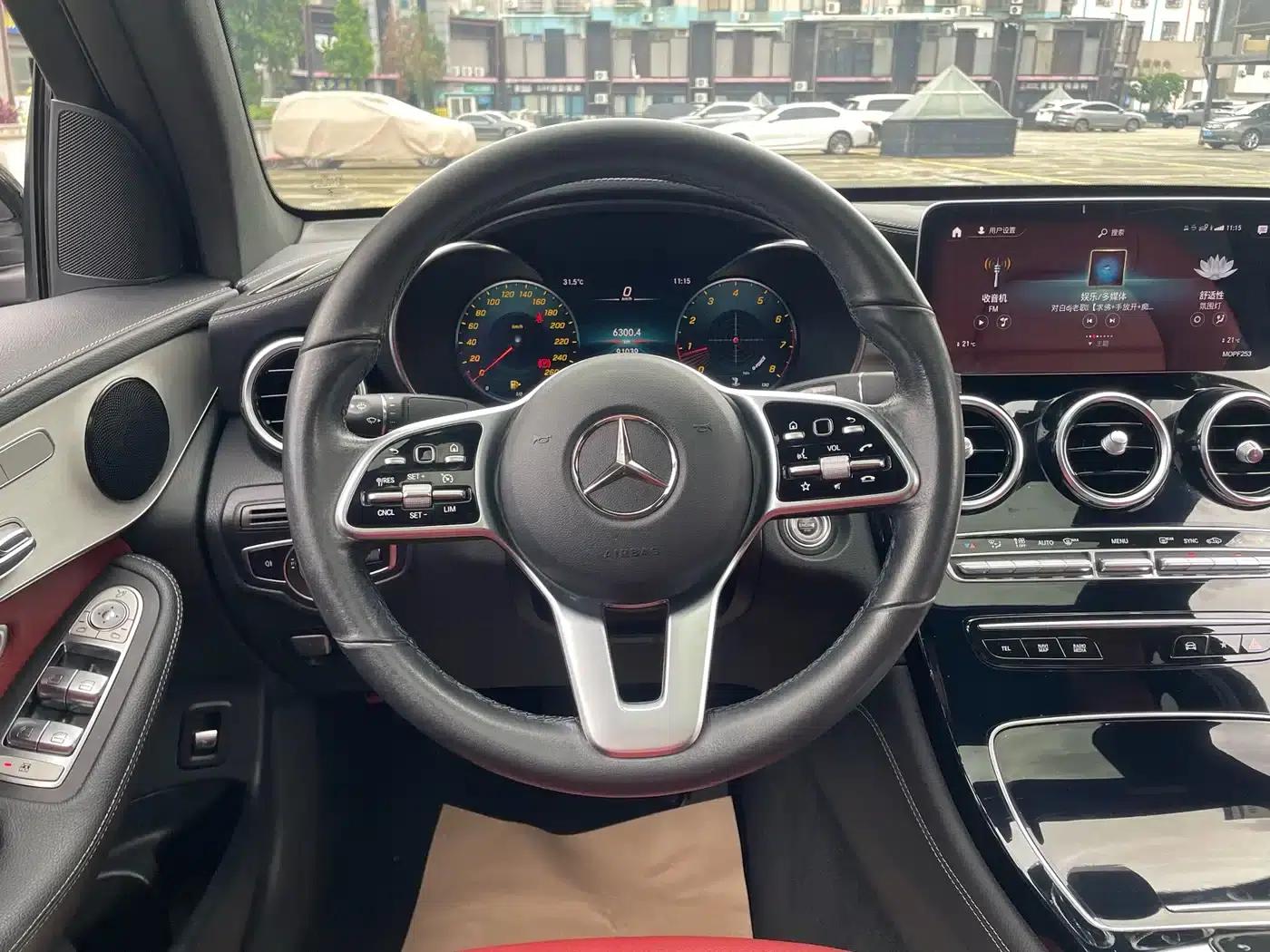Mercedes-Benz GLC Coupe 2020 GLC 260 4MATIC Coupe SUV — миниатюра 16