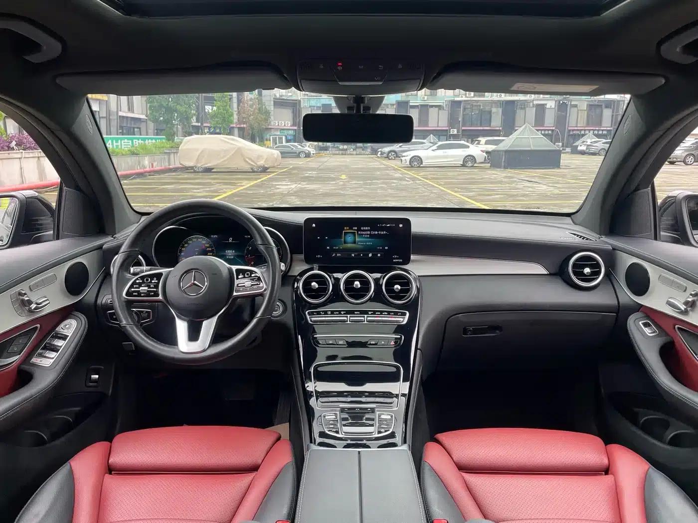 Mercedes-Benz GLC Coupe 2020 GLC 260 4MATIC Coupe SUV — миниатюра 6
