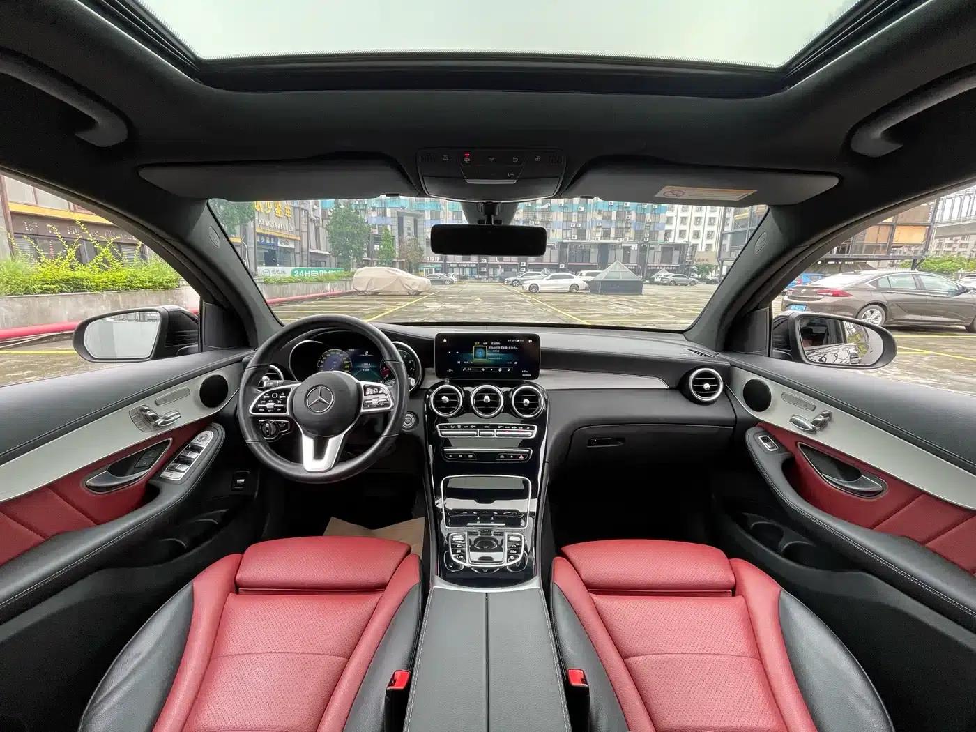 Mercedes-Benz GLC Coupe 2020 GLC 260 4MATIC Coupe SUV — миниатюра 7