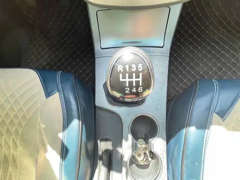 JAC T6 2023 2.0T Diesel 4WD Engineering Luxury Long Wheelbase — миниатюра 19