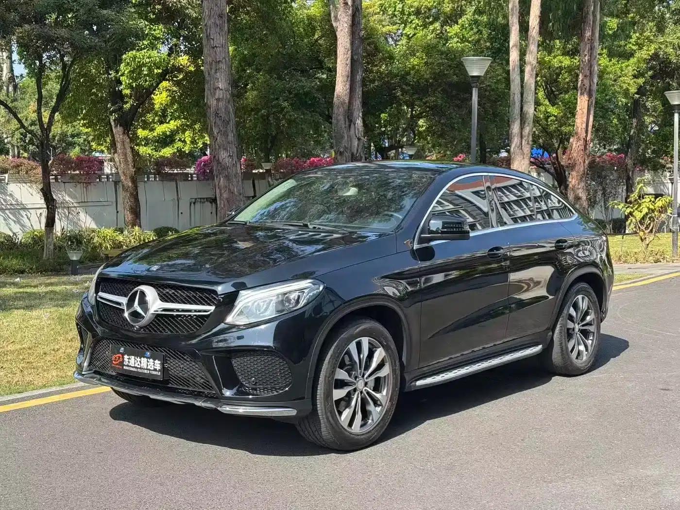 2015 Mercedes-Benz GLE Coupe, GLE 400 4MATIC Coupe SUV — миниатюра 1