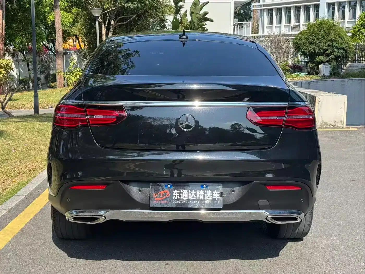 2015 Mercedes-Benz GLE Coupe, GLE 400 4MATIC Coupe SUV — миниатюра 14