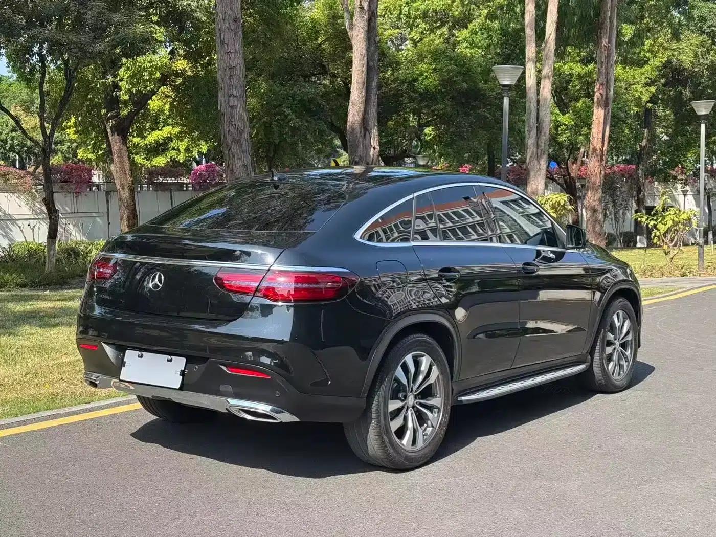 2015 Mercedes-Benz GLE Coupe, GLE 400 4MATIC Coupe SUV — миниатюра 15