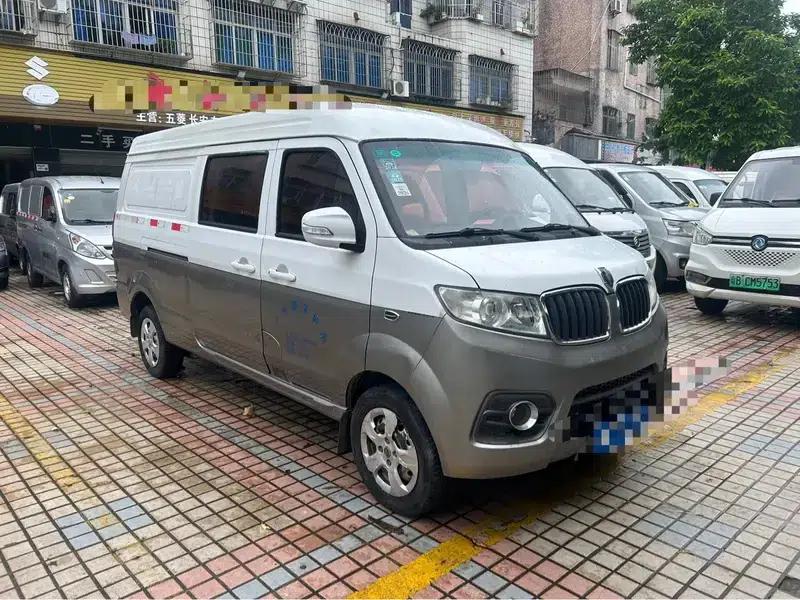 New Hiace X30L 2018 1.5L Wealth Edition DLCG14 — миниатюра 3
