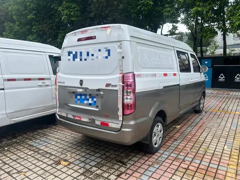 New Hiace X30L 2018 1.5L Wealth Edition DLCG14 — миниатюра 6