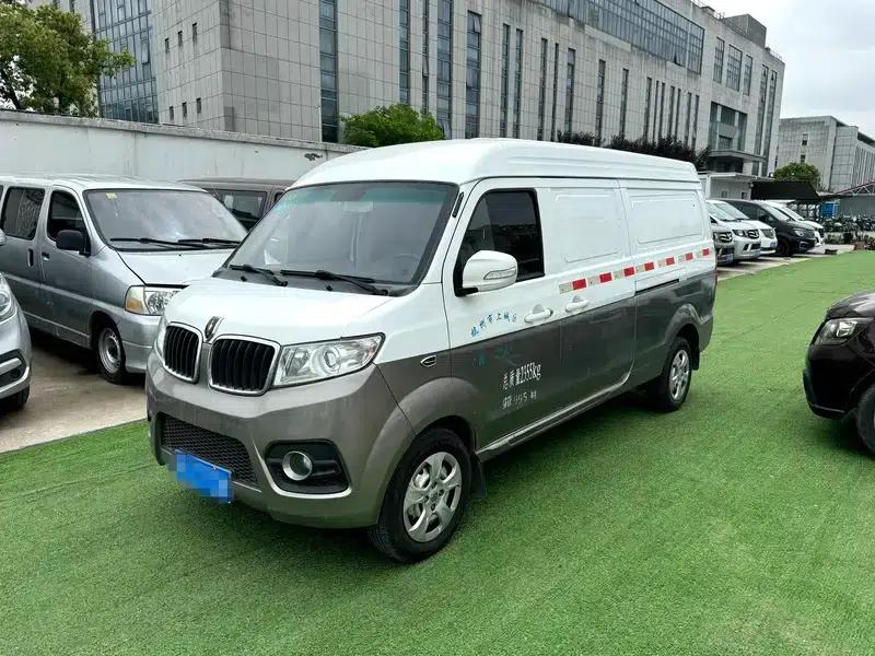 New Hiace X30L 2019 Model 1.5L Van Business Edition SWC15M — миниатюра 1