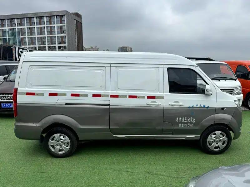 New Hiace X30L 2019 Model 1.5L Van Business Edition SWC15M — миниатюра 8