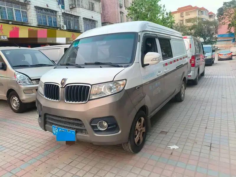 New Hiace X30L 2019 Model 1.5L Van Business Edition SWC15M — миниатюра 1