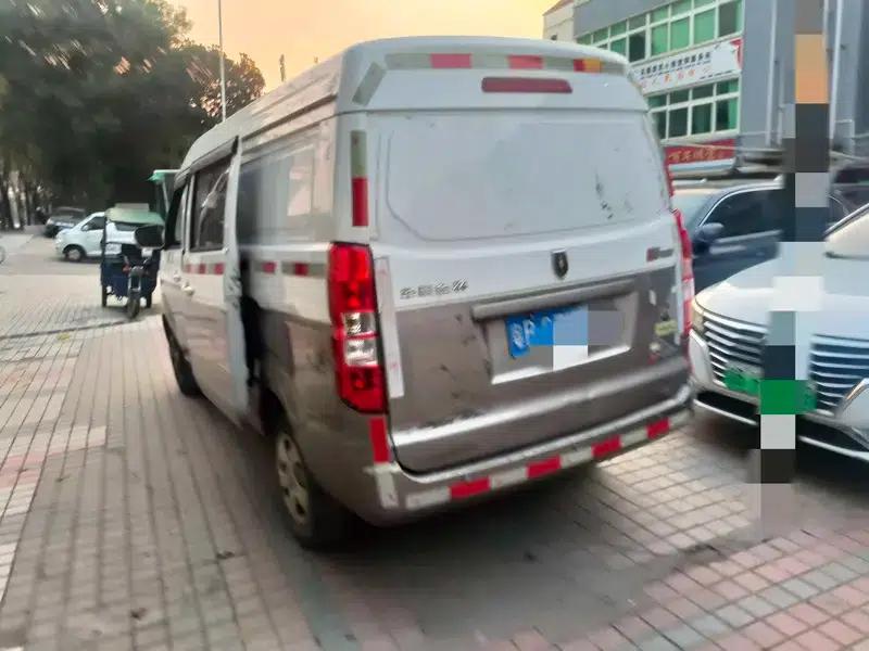 New Hiace X30L 2019 Model 1.5L Van Business Edition SWC15M — миниатюра 4