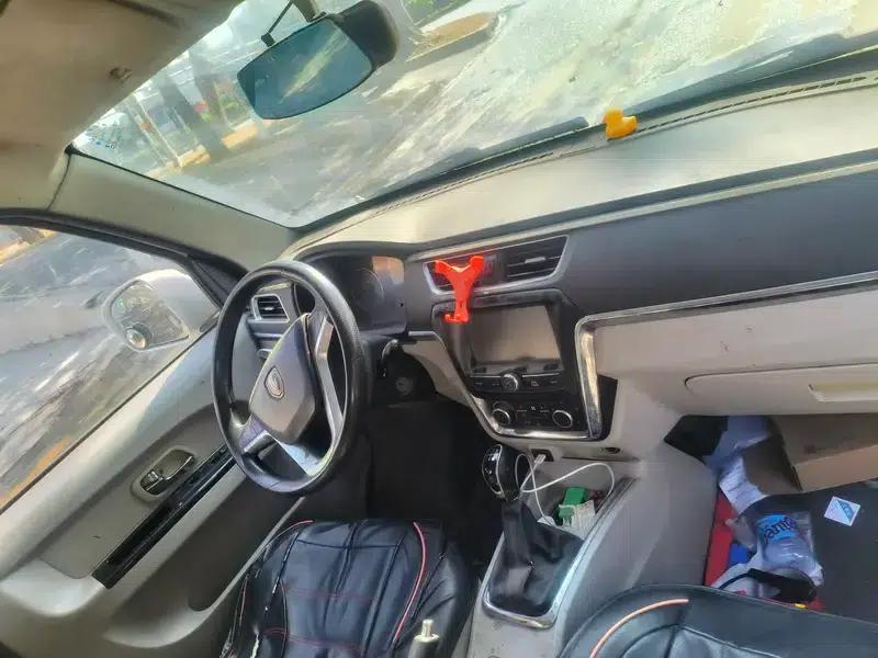 New Hiace X30L 2018 1.5L Van Business Edition DLCG14 — миниатюра 9