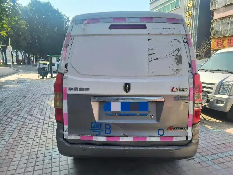 New Hiace X30L 2019 Model 1.5L Van Wealth Edition SWC15M — миниатюра 5