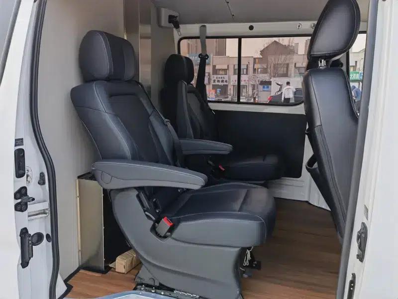Jinbei Express 2020 2.0L Upgraded Standard 6-Seater 1TZS National VI Emission Standard — миниатюра 12