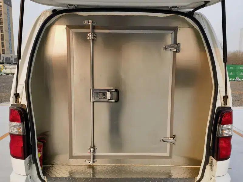 Jinbei Express 2020 2.0L Upgraded Standard 6-Seater 1TZS National VI Emission Standard — миниатюра 13
