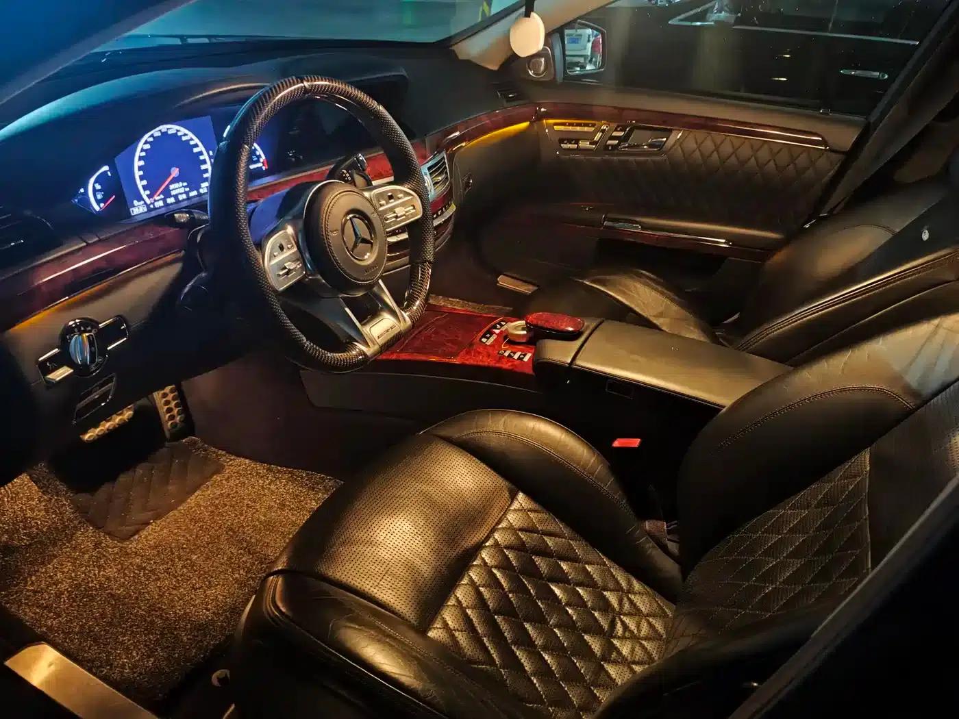 2010 Mercedes-Benz S-Class AMG S 65 — миниатюра 3