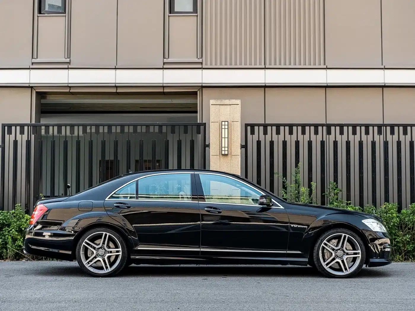 2010 Mercedes-Benz S-Class AMG S 65 — миниатюра 3