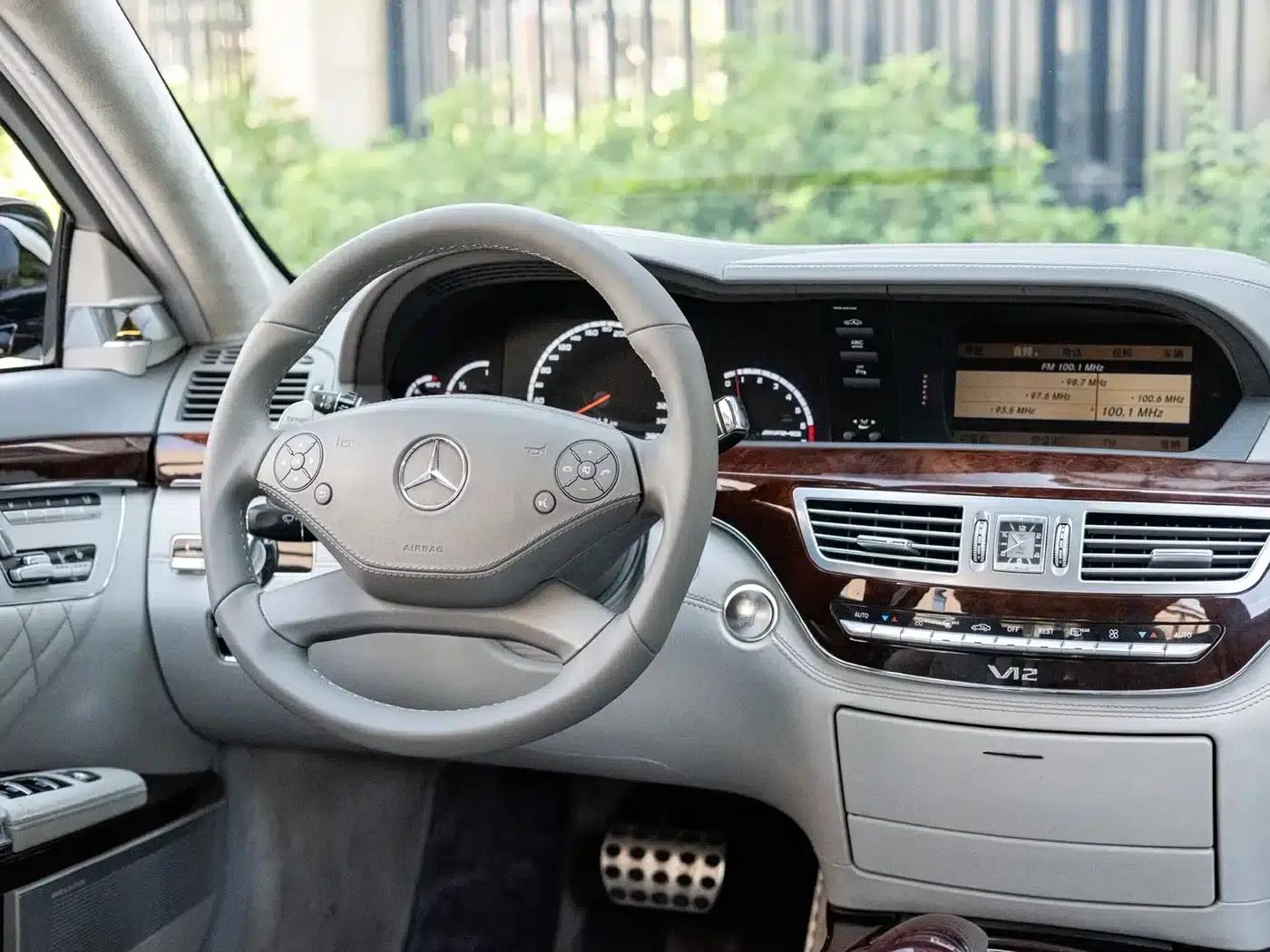 2010 Mercedes-Benz S-Class AMG S 65 — миниатюра 10