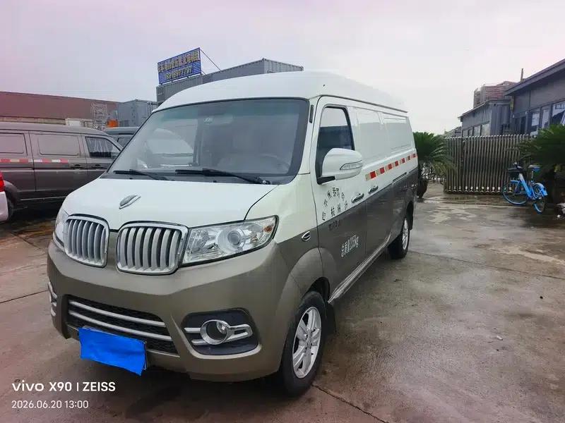 New Hiace 2021 1.5L Manual Front-Wheel Drive 2-Seater Factory Custom Edition — миниатюра 1