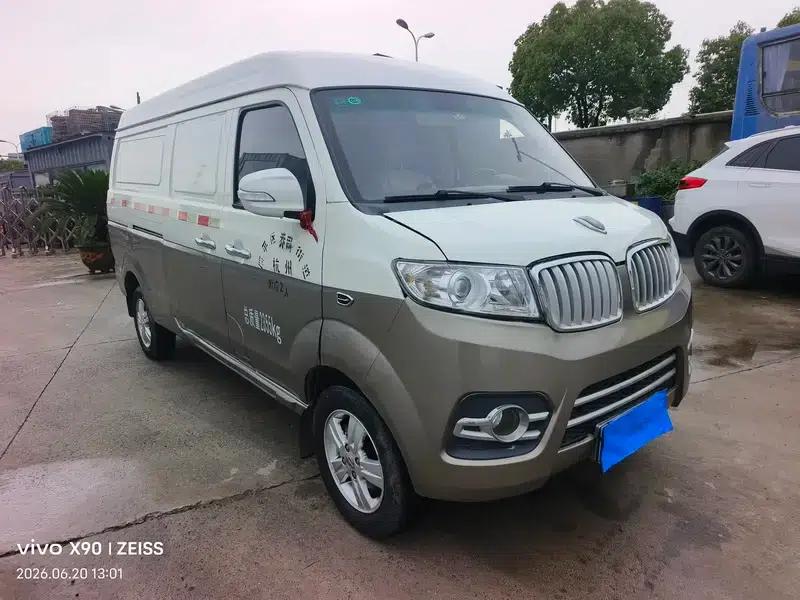 New Hiace 2021 1.5L Manual Front-Wheel Drive 2-Seater Factory Custom Edition — миниатюра 3