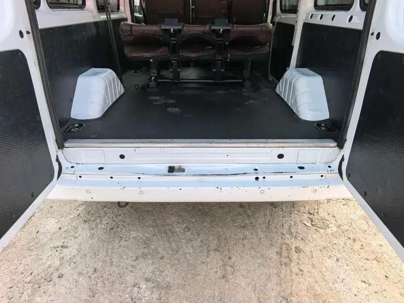 Fushun 2022 2.0T Diesel Multi-purpose Passenger Vehicle, Short Wheelbase, Medium-High Roof, 6 Seats, JX4D20A6H — миниатюра 13