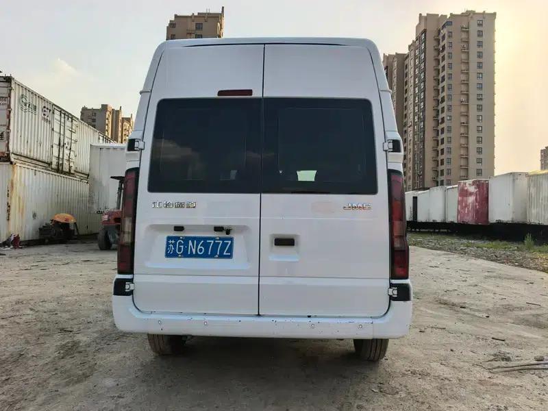 Fushun 2022 2.0T Diesel Multi-purpose Passenger Vehicle, Short Wheelbase, Medium-High Roof, 6 Seats, JX4D20A6H — миниатюра 5