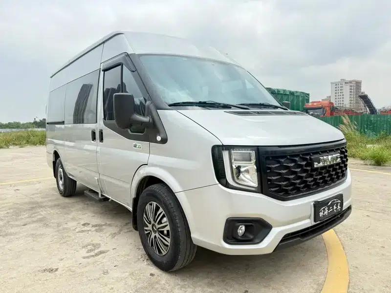 Fu Shun 2025 2.0T Automatic Rear-Wheel Drive 7-Seater Factory Custom Edition — миниатюра 3