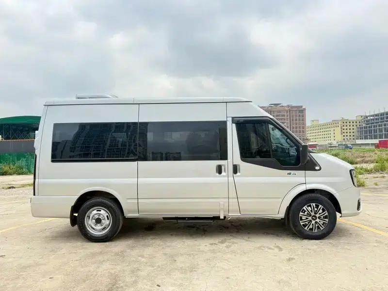 Fu Shun 2025 2.0T Automatic Rear-Wheel Drive 7-Seater Factory Custom Edition — миниатюра 8