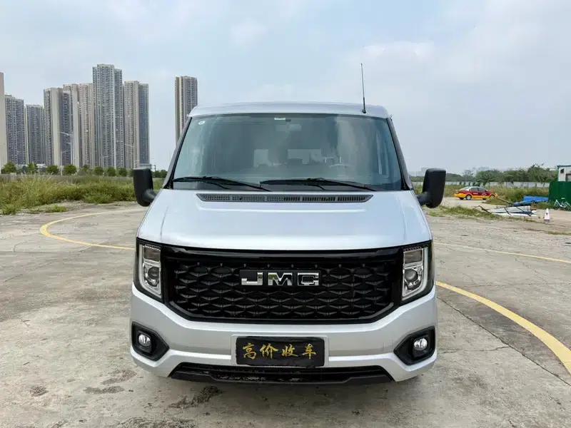 Fushun 2024 2.0T Manual Diesel Short Wheelbase Low Roof Commercial Multi-purpose Passenger Vehicle (5 Seats) — миниатюра 2